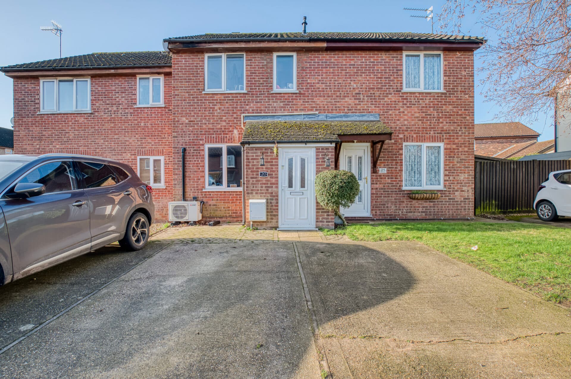 Grove Close, Scarning