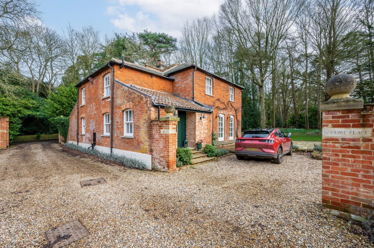 Church Lane, Broome, NR35