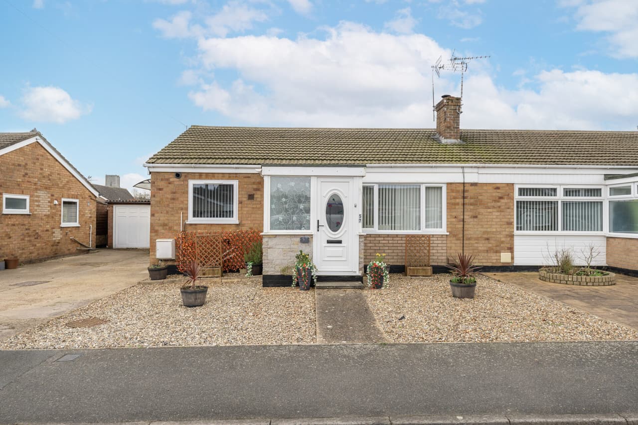 Lloyds Avenue, Kessingland