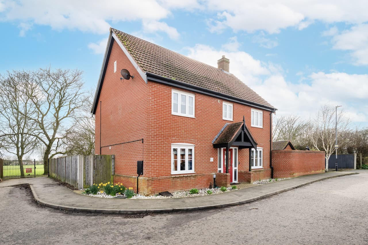 Victory Avenue, Bradwell