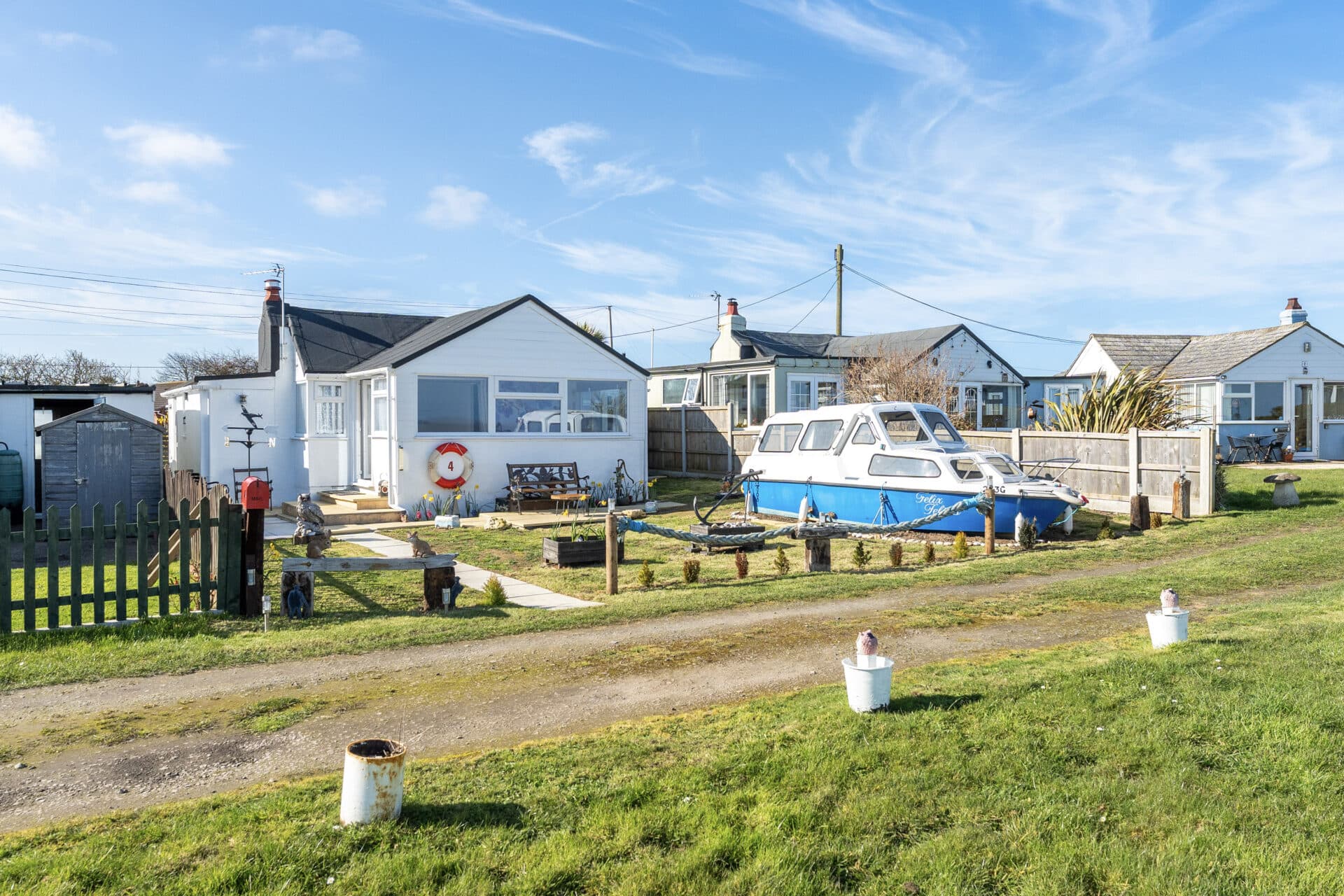 Little Scratby Crescent, Scratby