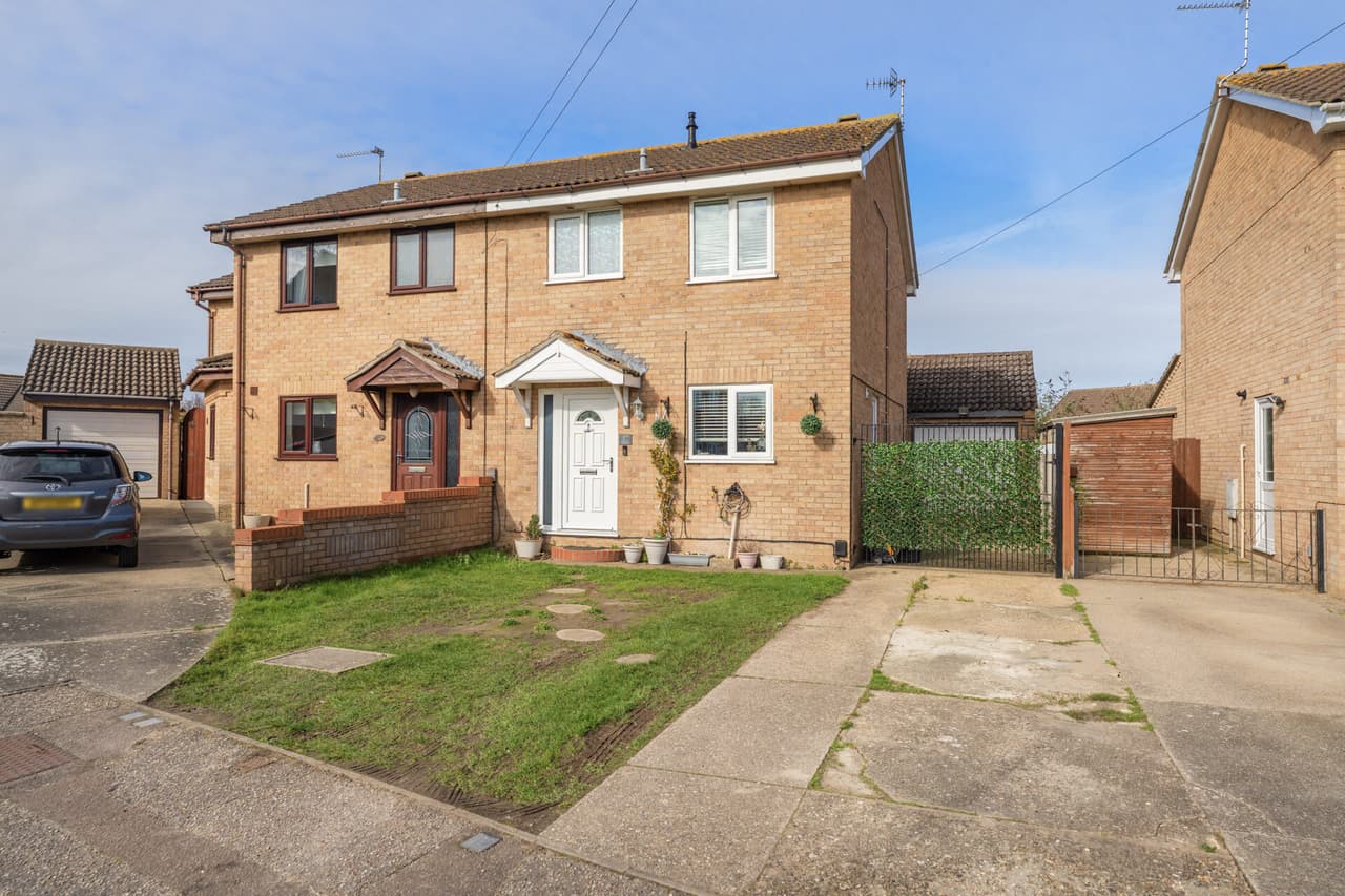 Blackbird Close, Bradwell