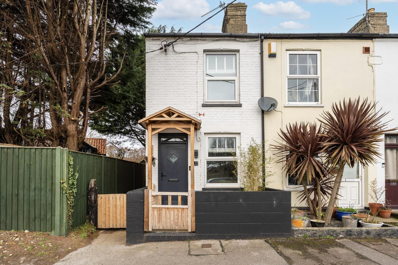 Holly Road, Oulton Broad North