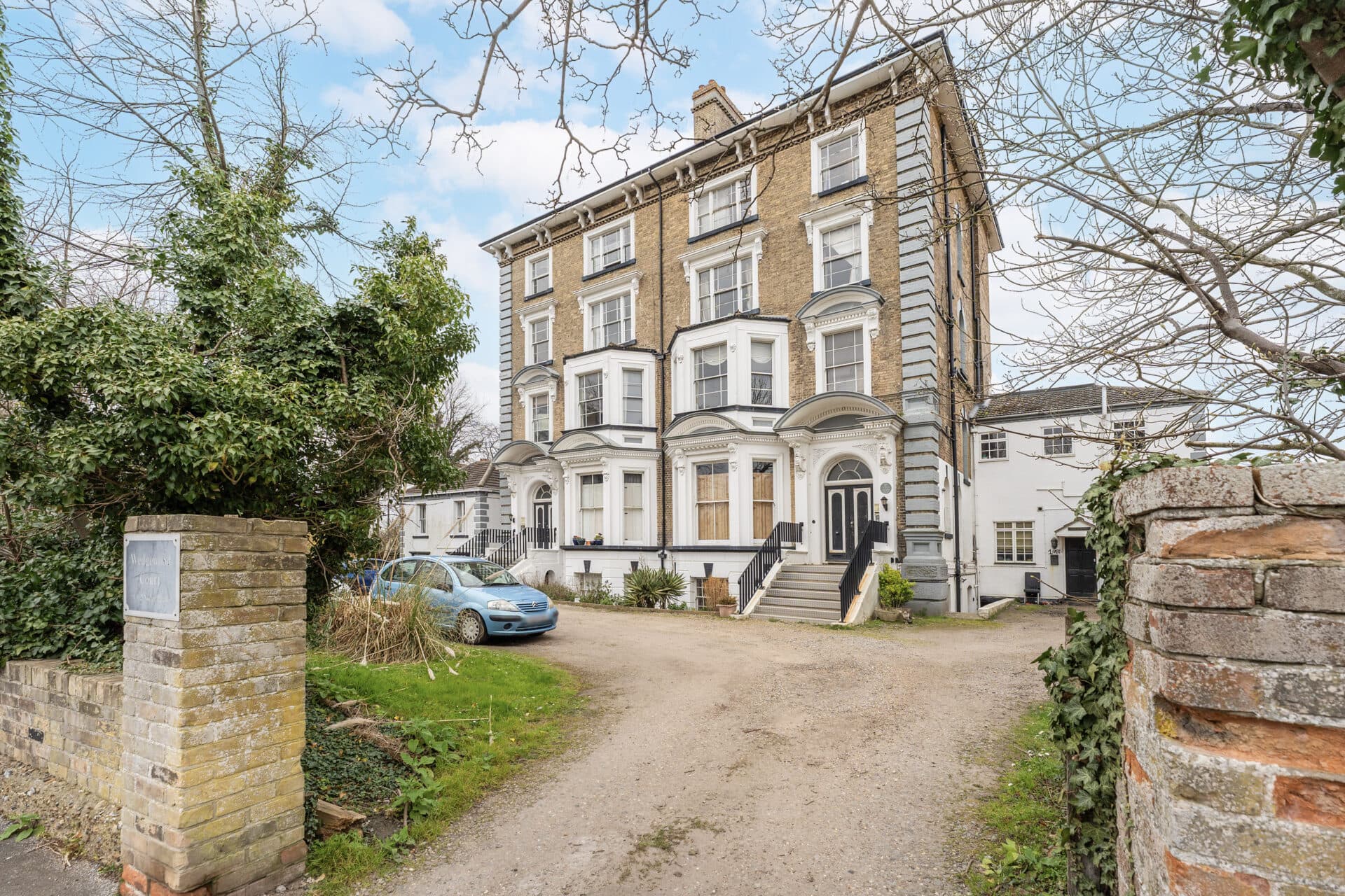 North Parade, Gunton