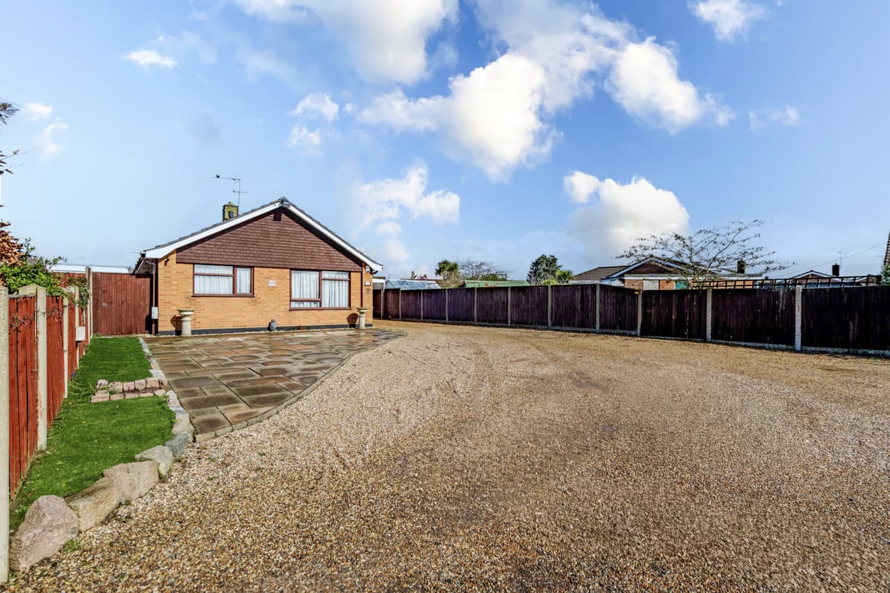 Elm Tree Road, Oulton Broad South