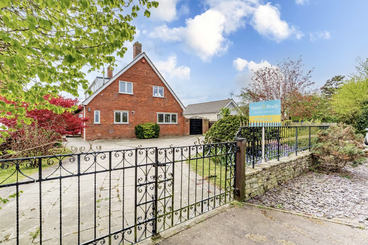 Hubbards Loke, Gunton St Peter