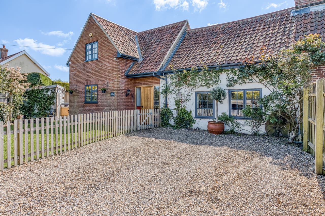 Swardeston Lane, East Carleton