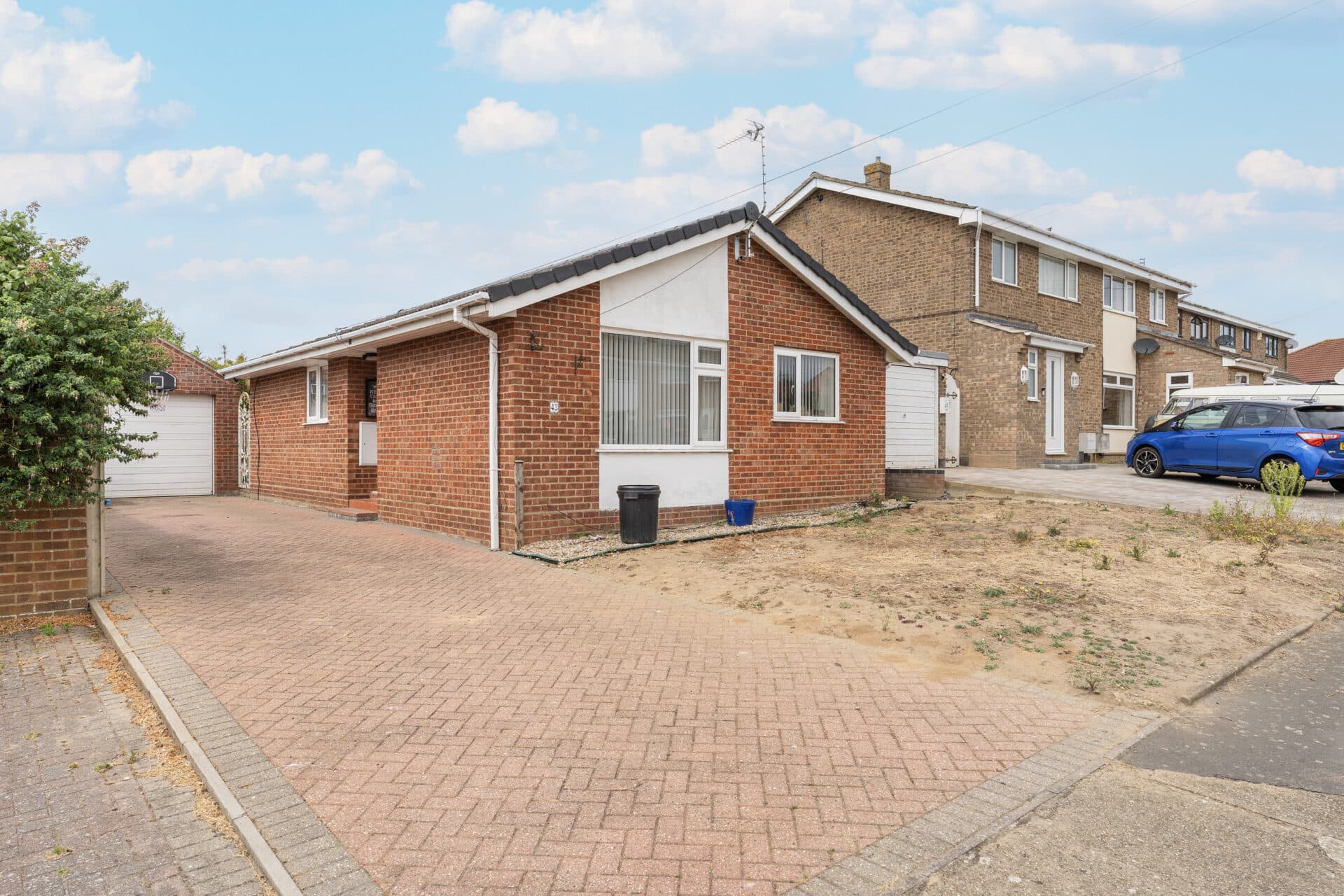 Cambrian Crescent, Oulton