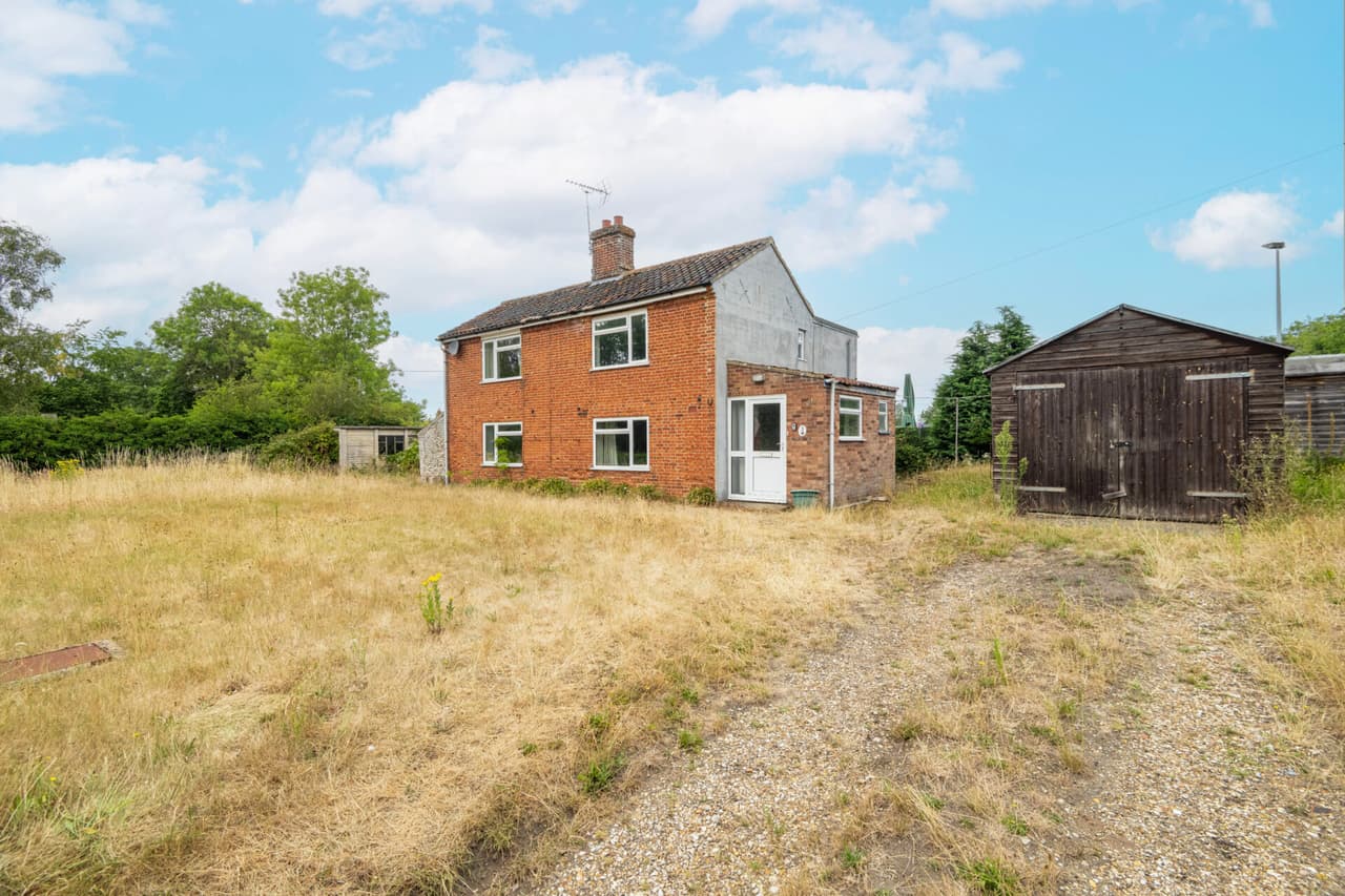 Elmham Road, Beetley