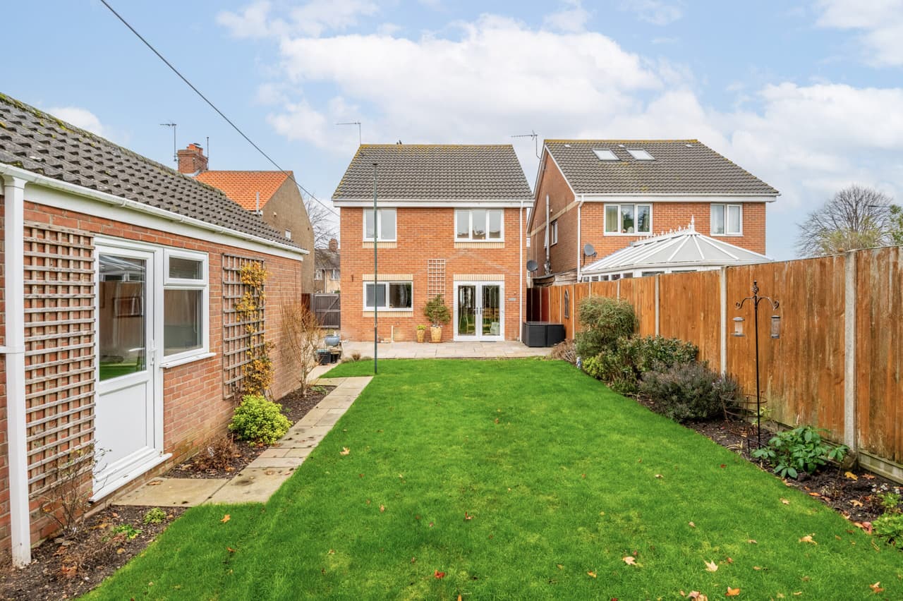 Dell Road, Oulton Broad South