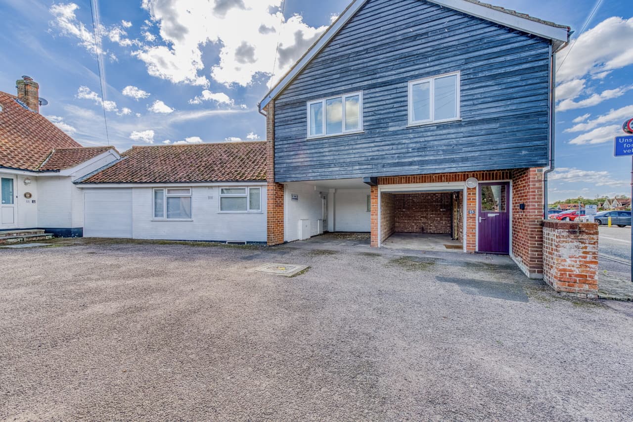 Lower Street, Horning