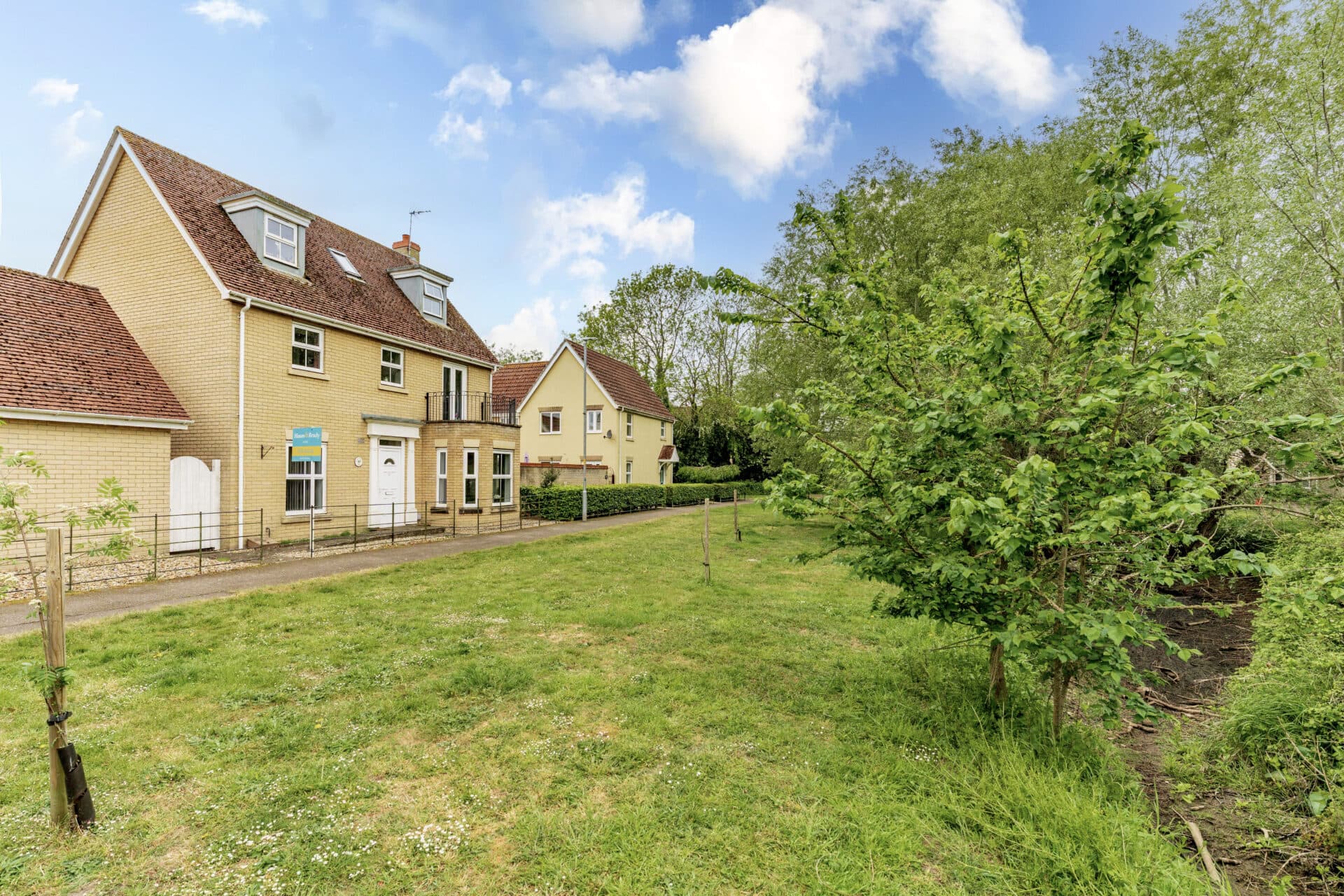 Ensign Way, Diss