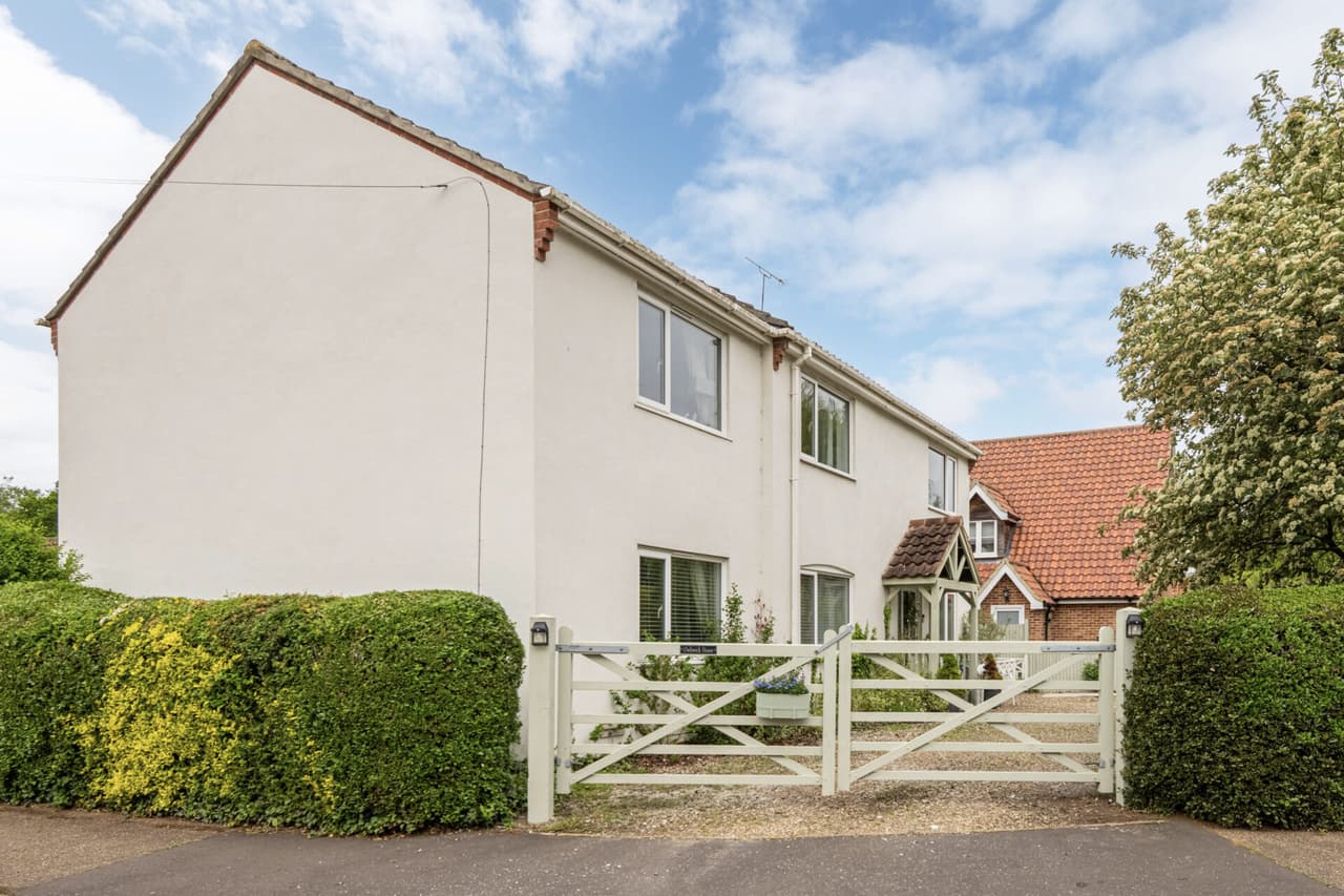 Tavern Close, Beetley