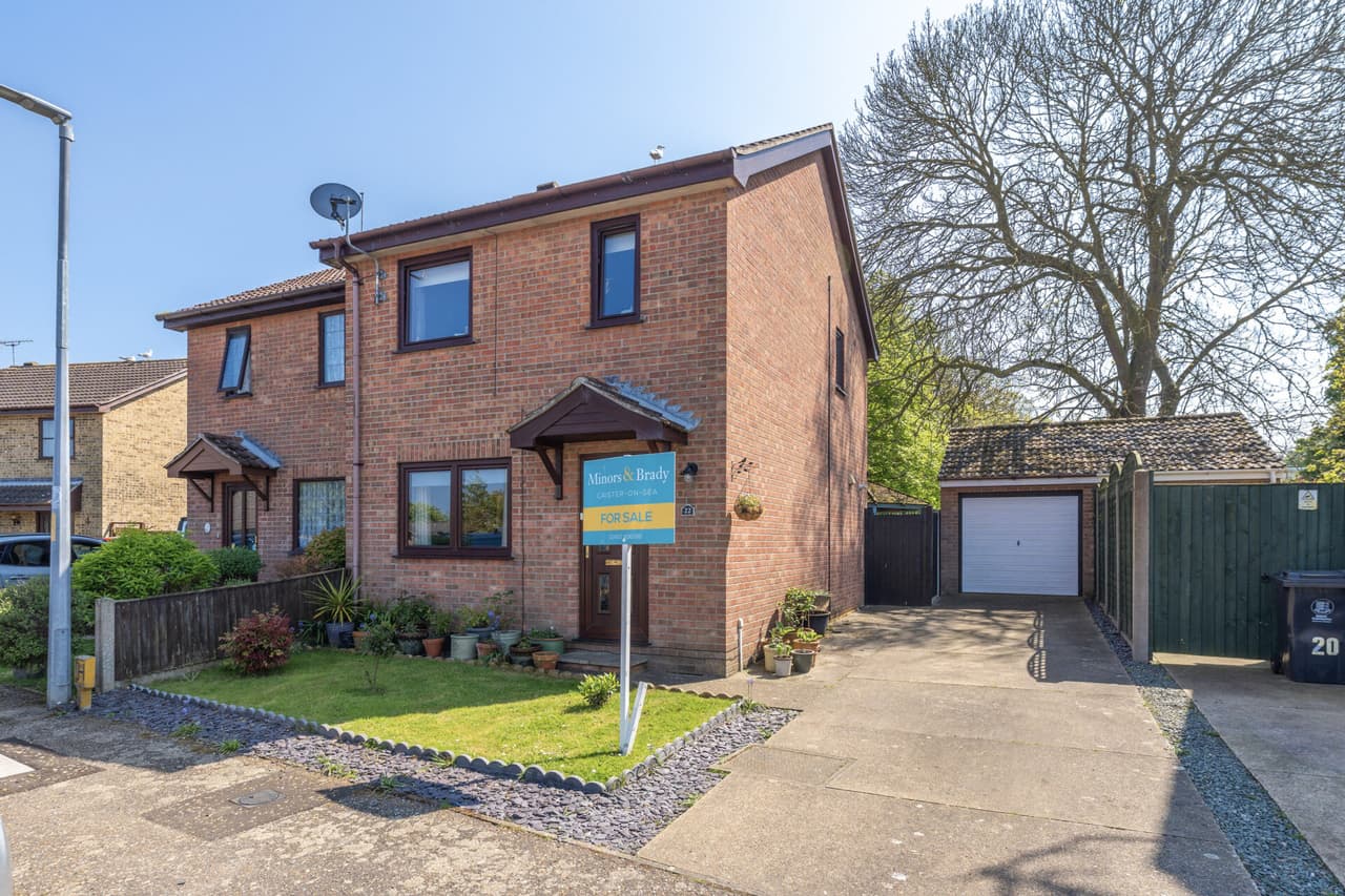 Watsons Close, Hopton-On-Sea