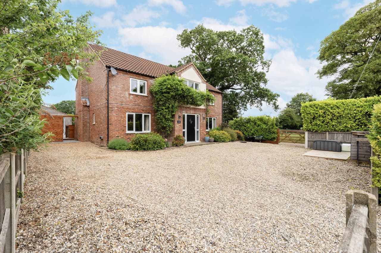Guist Road, Foulsham