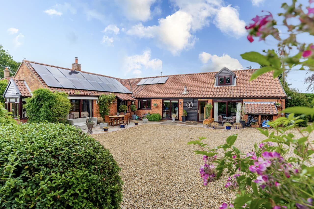 Ferry Road, Surlingham