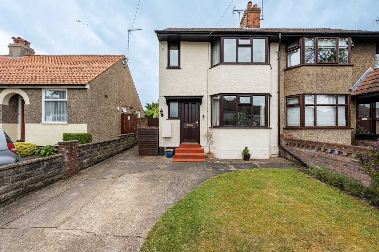 Dell Road, Oulton Broad South