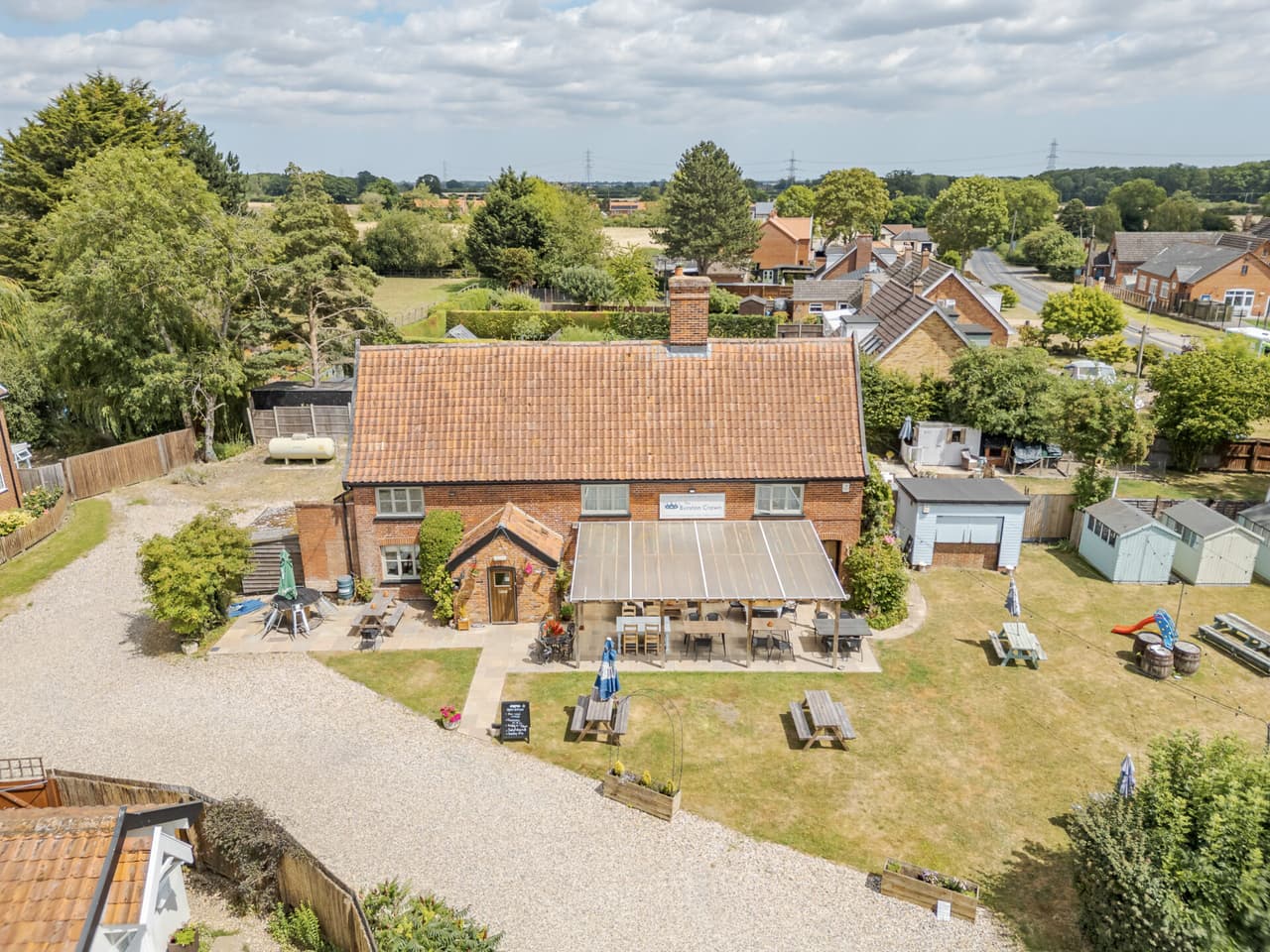 Mill Road, Burston