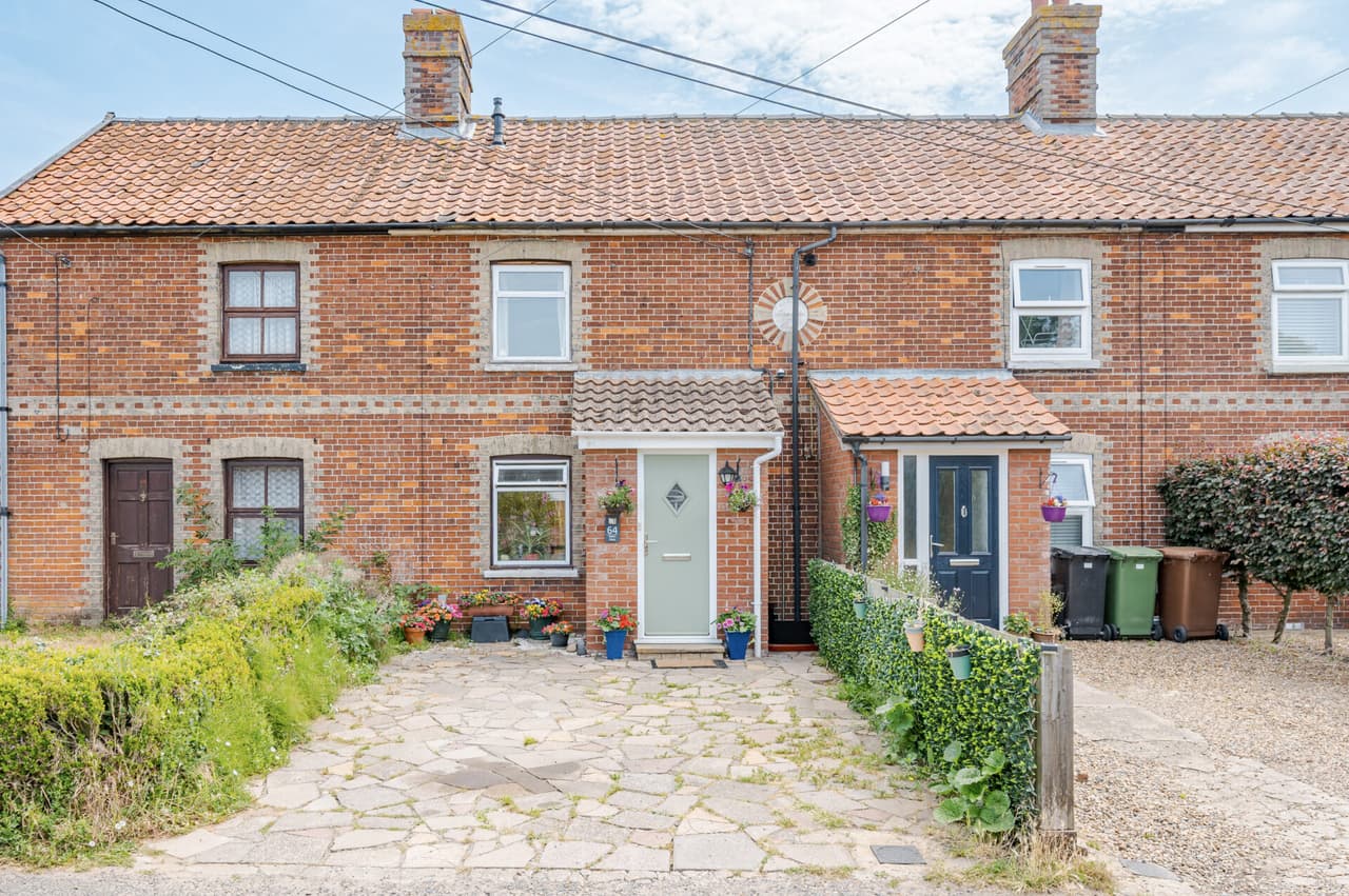 Louies Lane, Roydon
