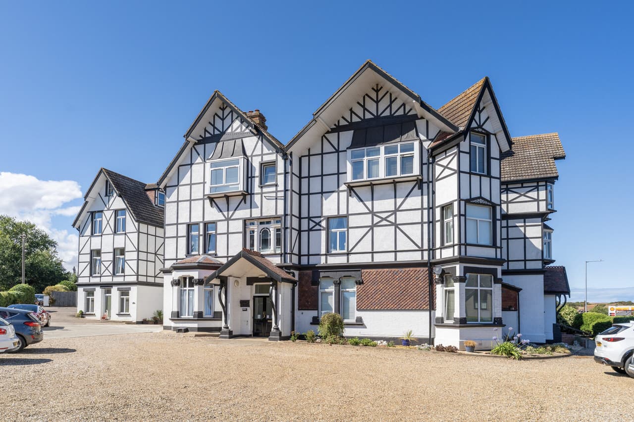 Weybourne Road, Sheringham Court