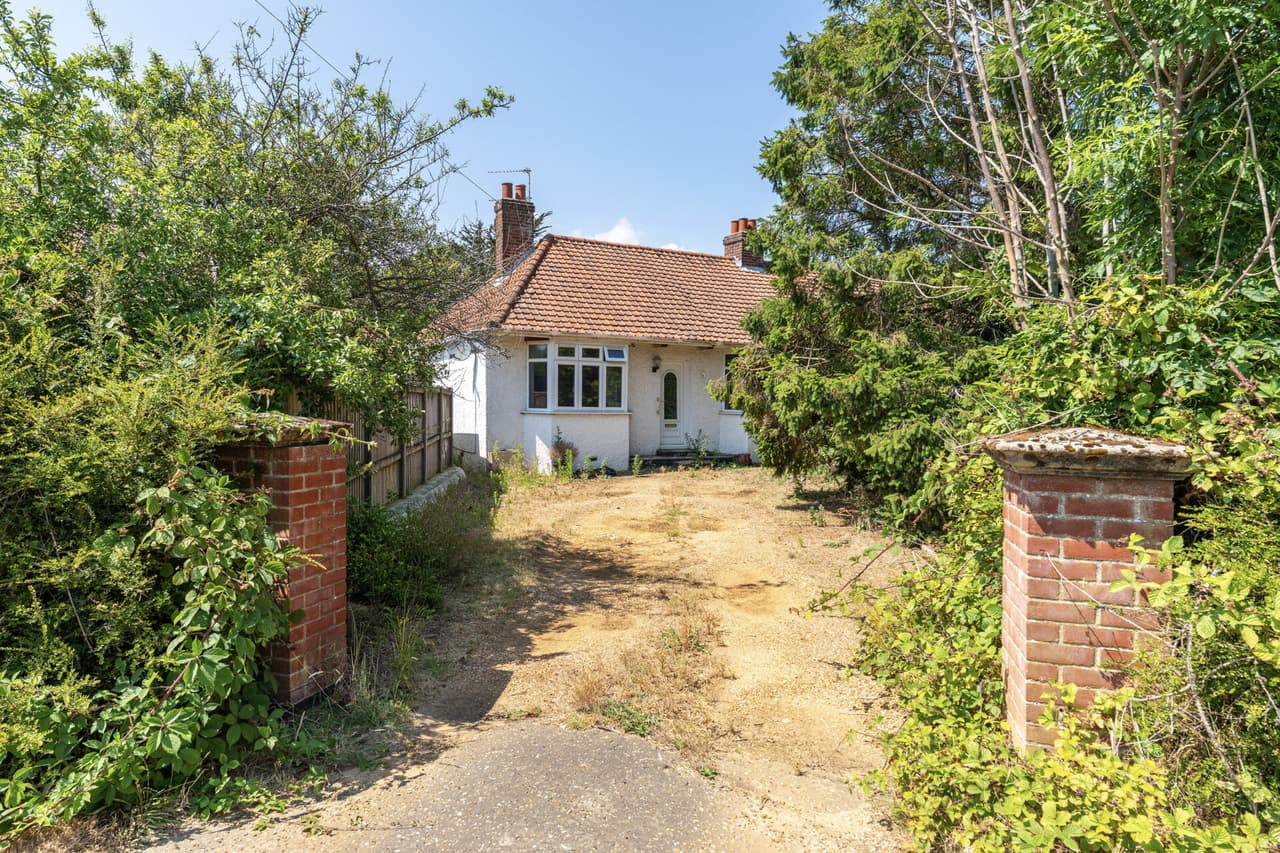 Salhouse Road, Rackheath