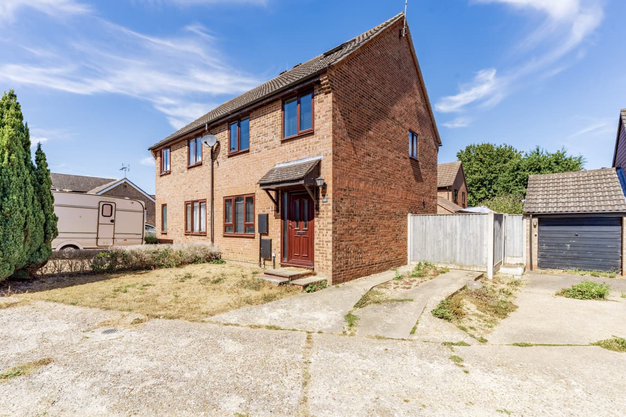 Gunton Road, Loddon