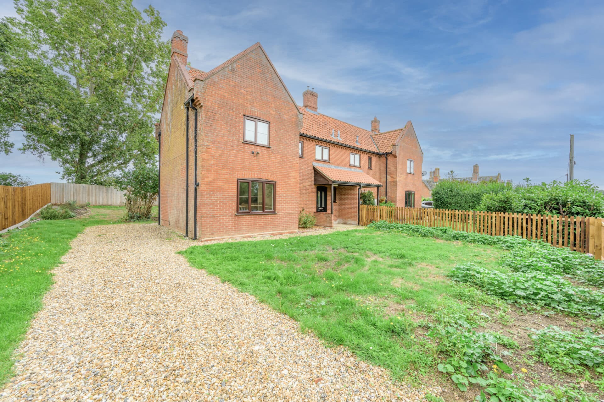 New Road, Brettenham