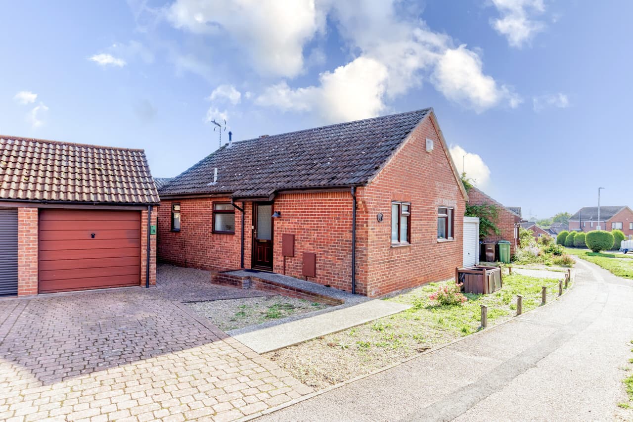 Gunton Road, Loddon