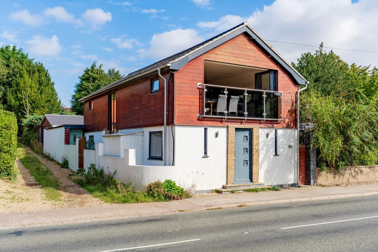 Chapel Road, Roughton