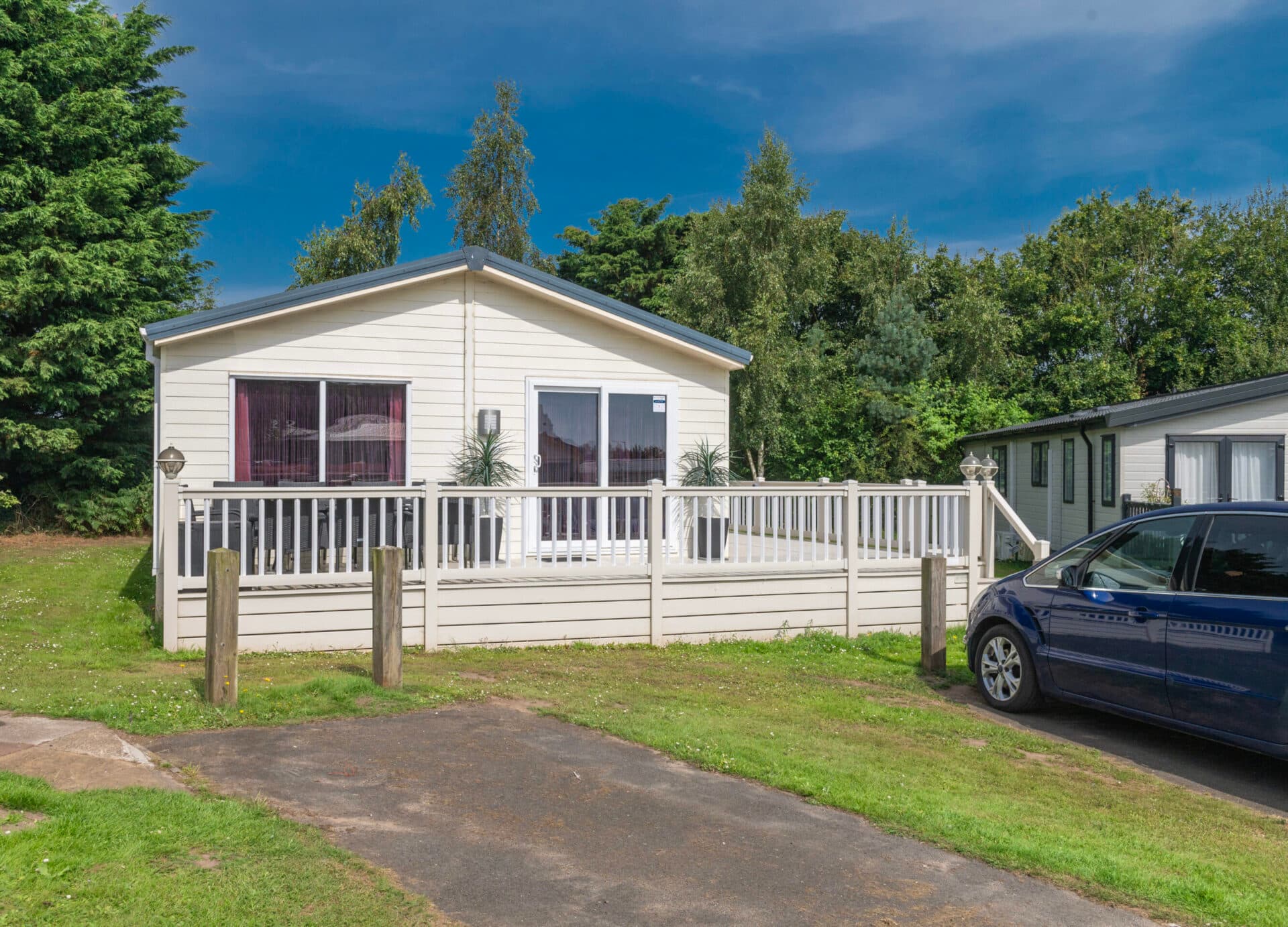 Saxons Walk, Yar Side