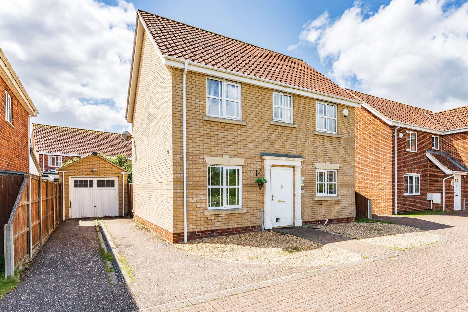 St. Edmunds Road, Lingwood