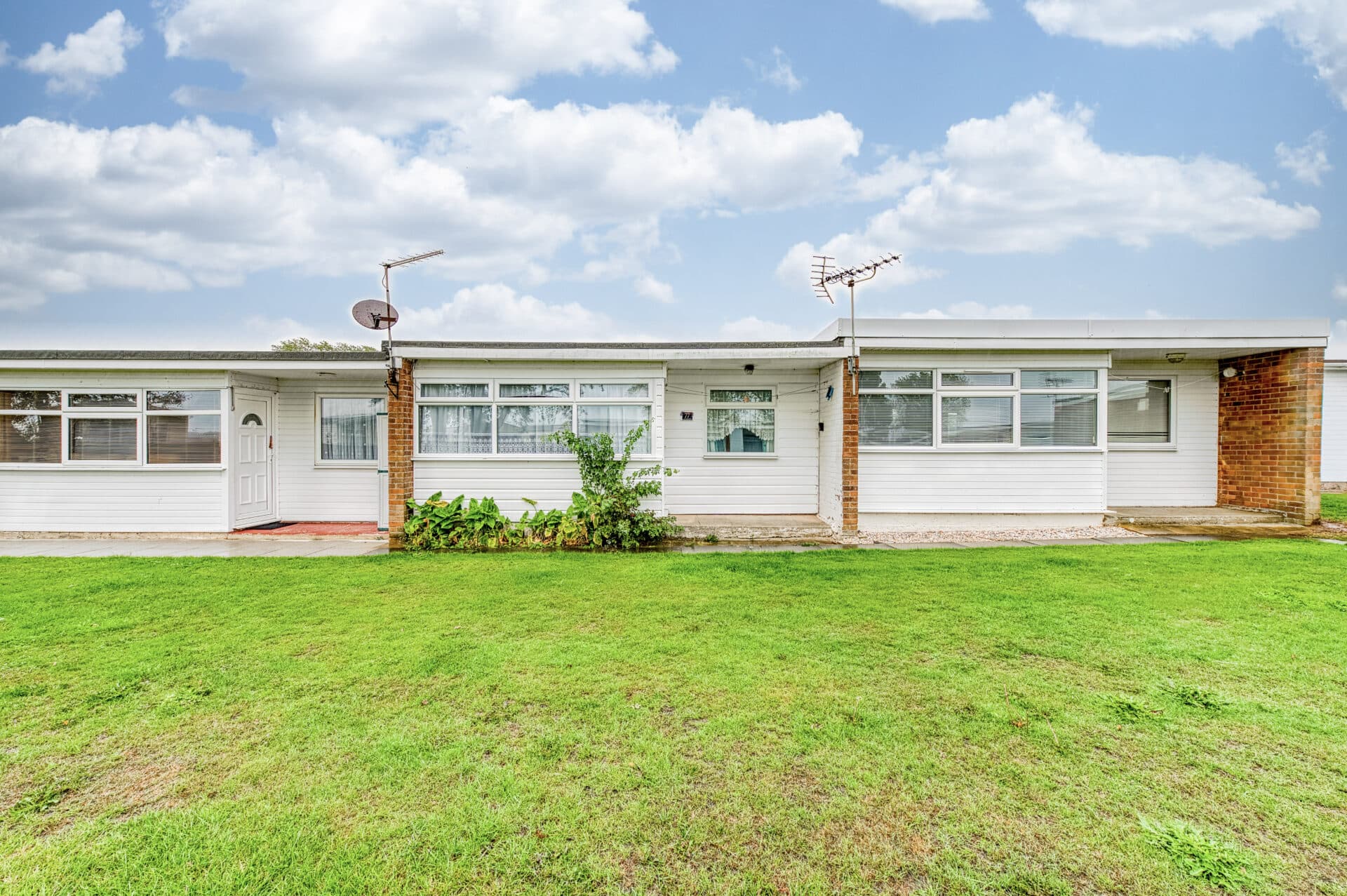 Sunbeach Holiday Park, California Road