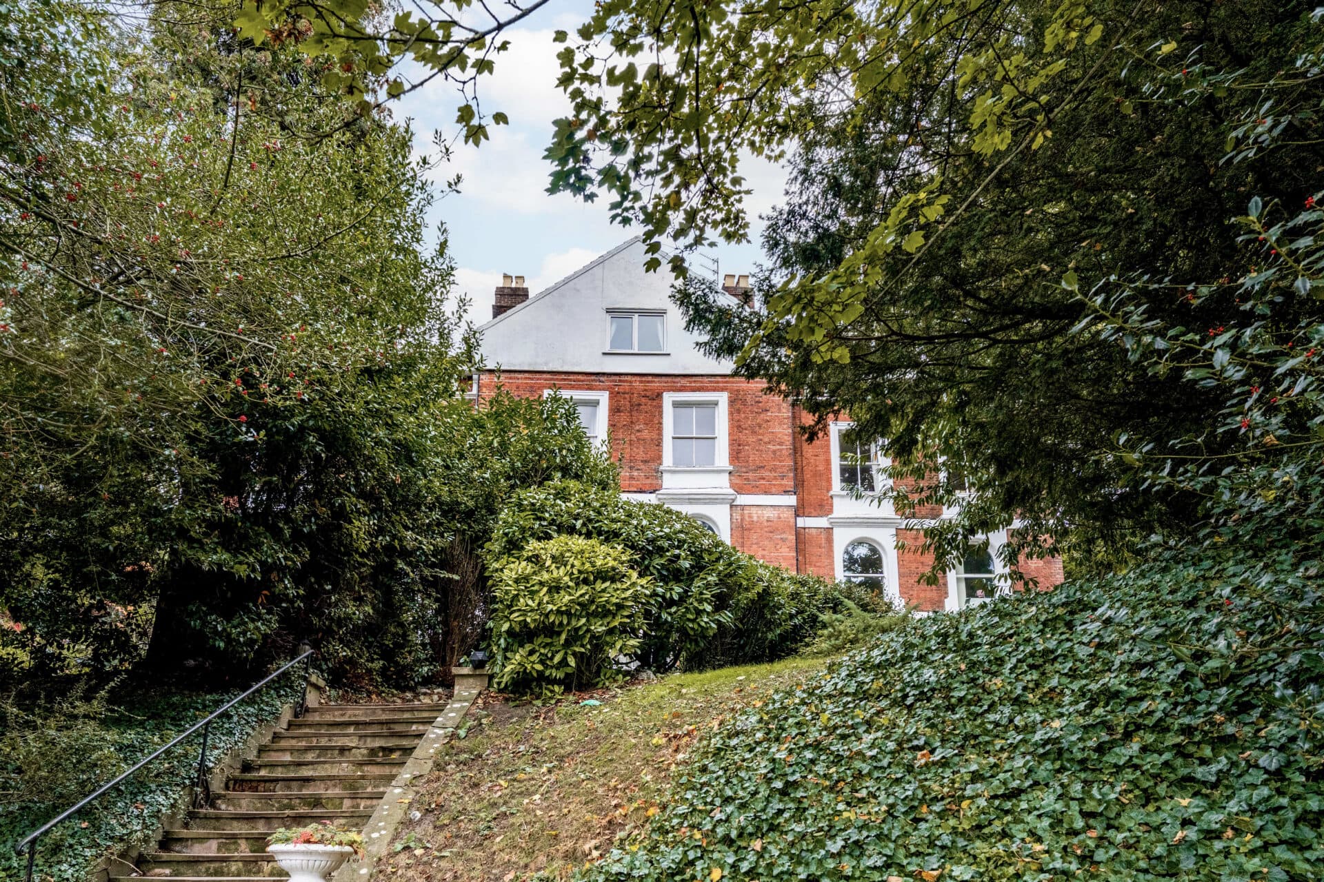 Grove House, Thorpe Road