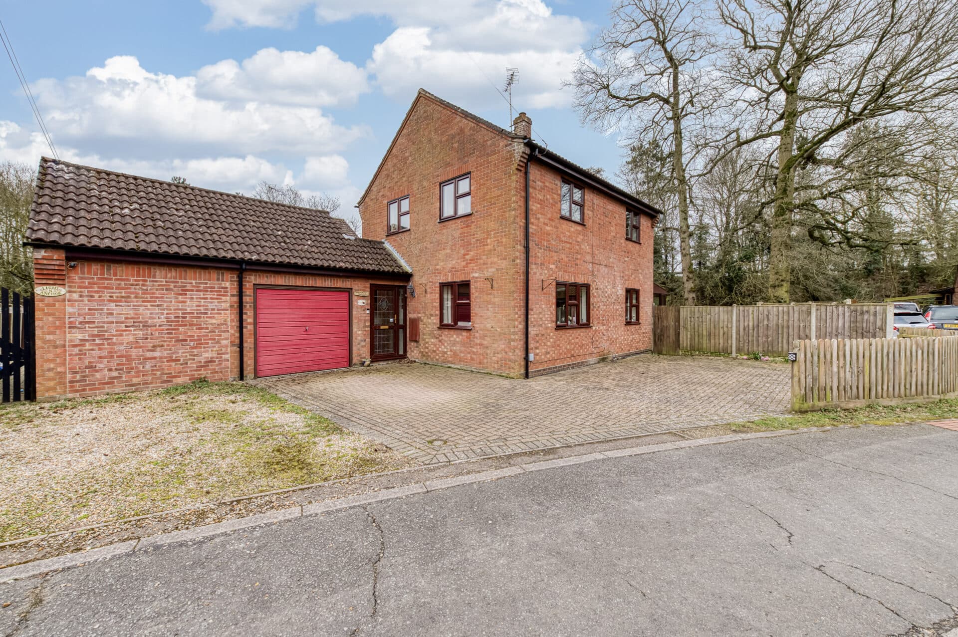 Epsom Gardens, Dereham