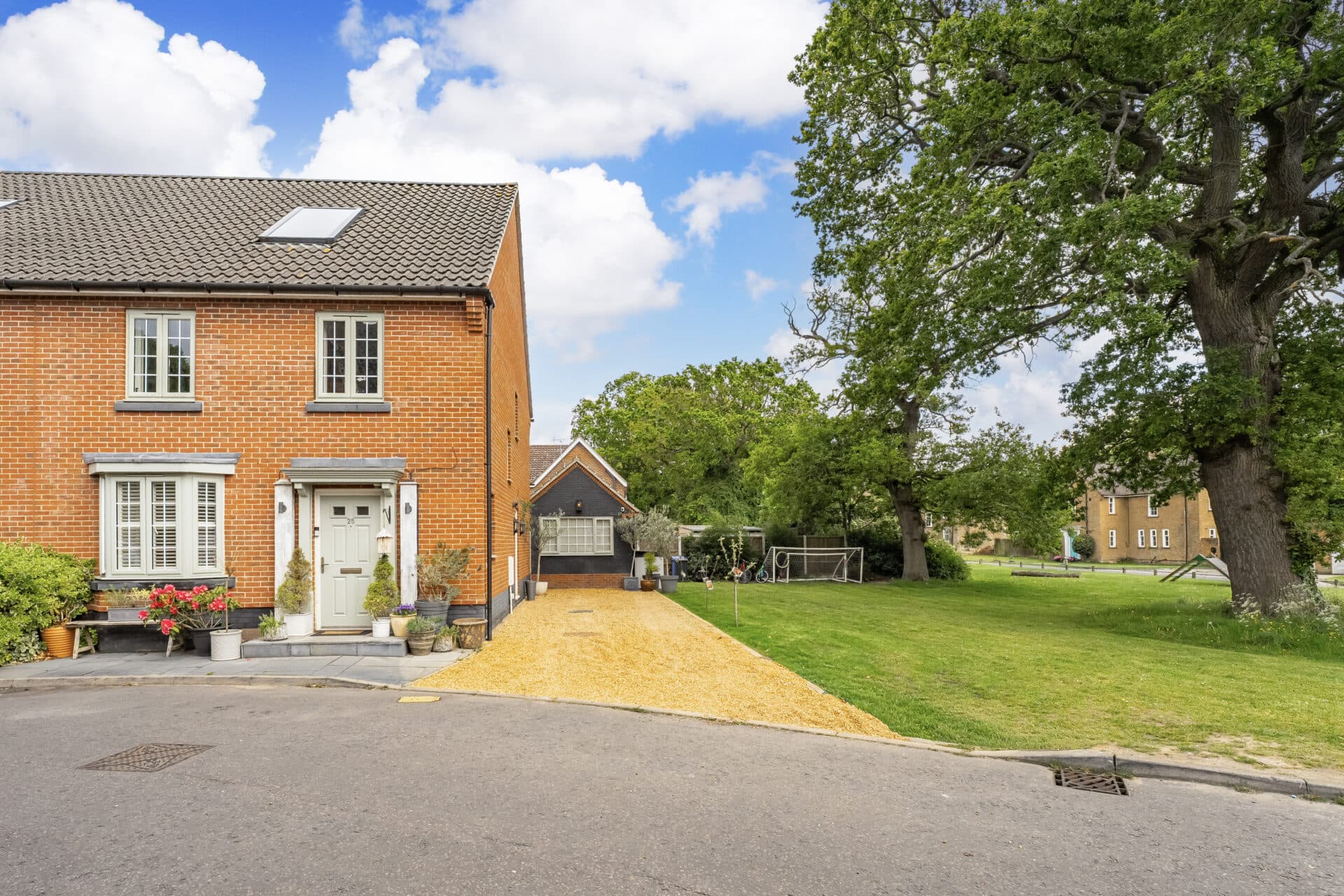 Dakota Drive, Old Catton