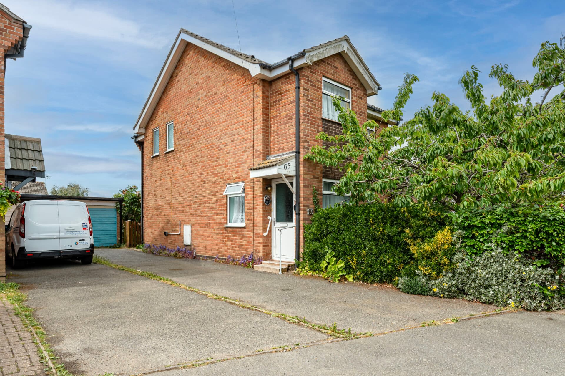 Willow Avenue, Bradwell