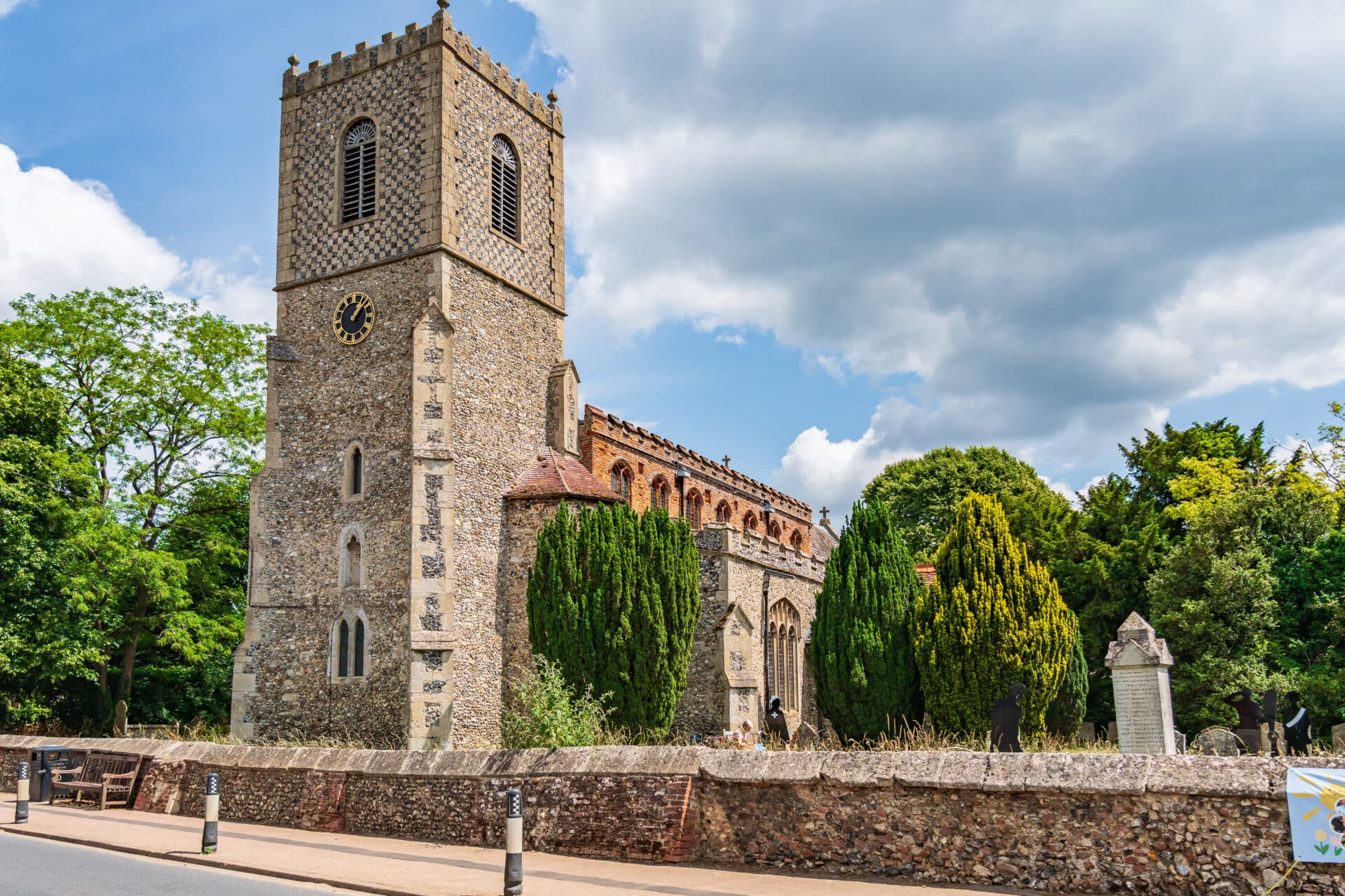 Hopton, <span style="color:hsl(50,78%,52%);"><i>Diss</i></span></p>