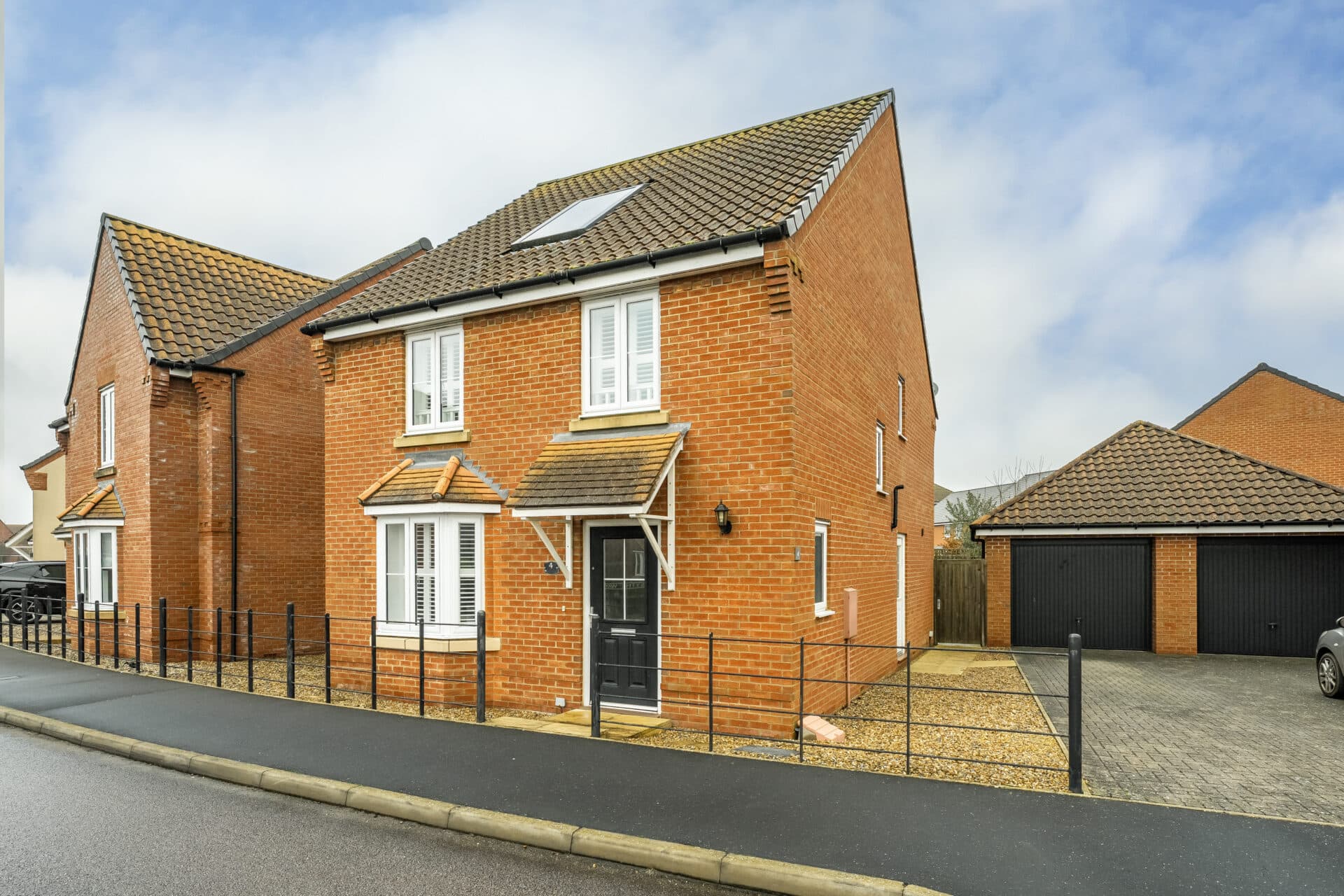 Memorial Road, Horsford