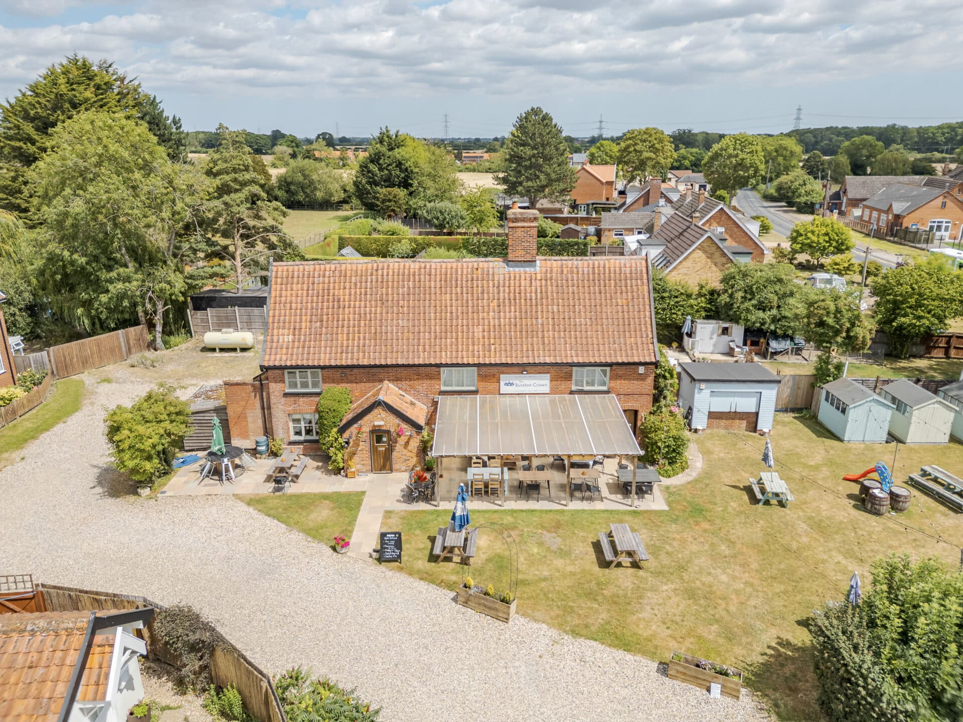 Mill Road, Burston