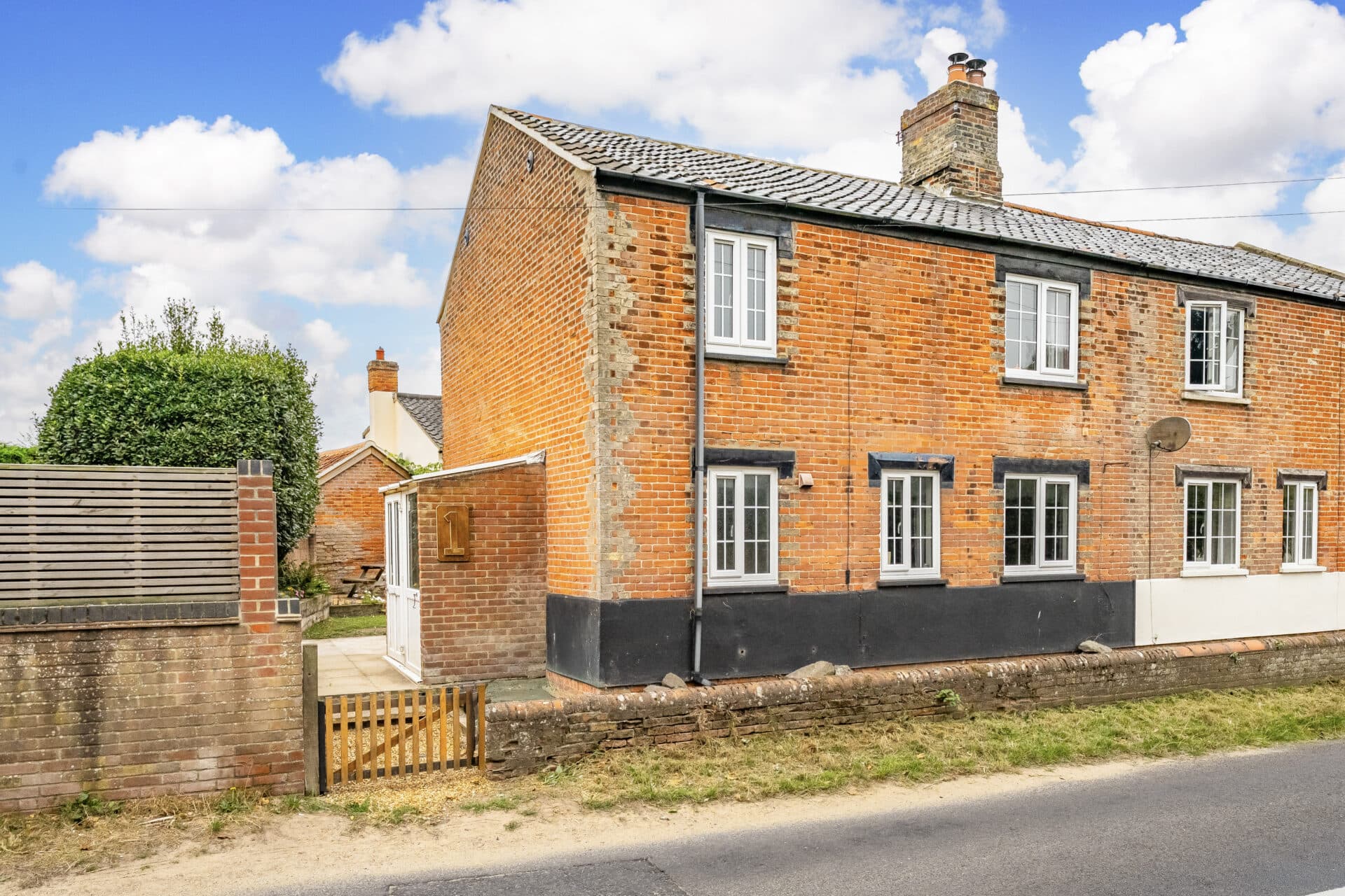 Upper Street, Horning
